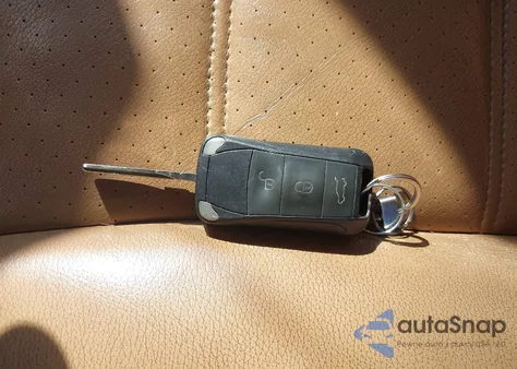 2006 Porsche Cayenne из США, поврежденный, VIN WP1AA29P86LA23870